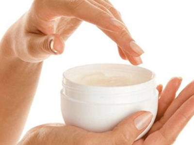 Κάνε τη βαζελίνη το σύμμαχο ομορφιάς σου